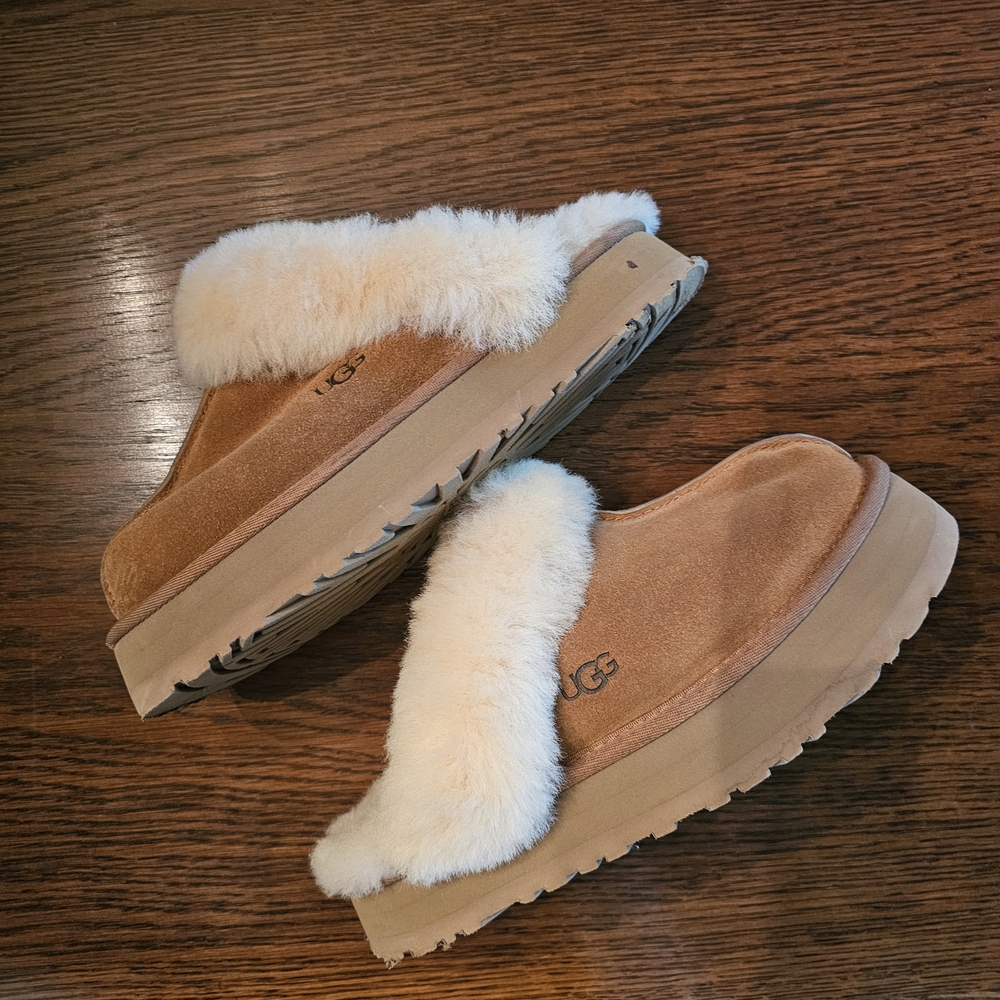 UGG Women's Disquette Slippers
